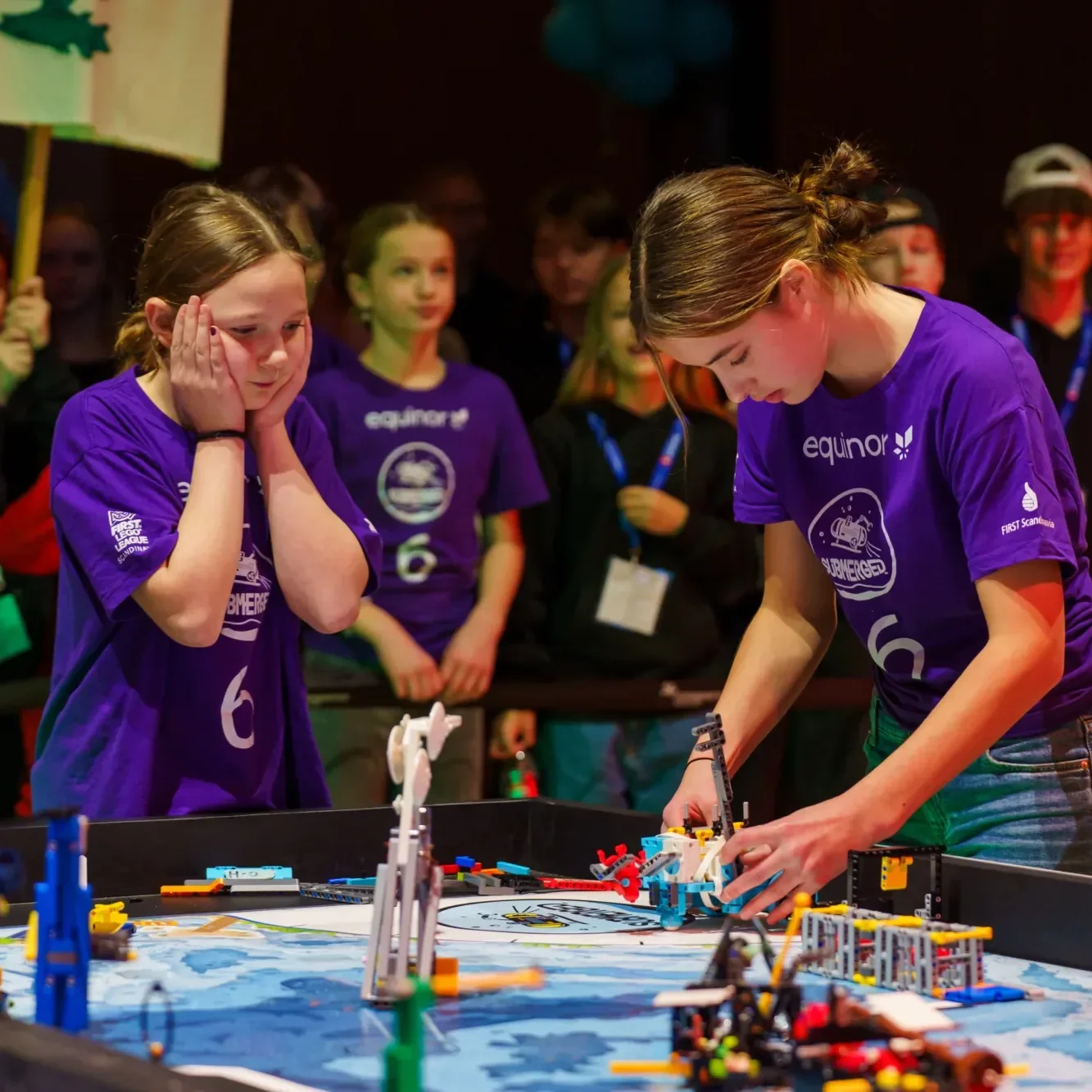 FLL-Action-03856-50_5